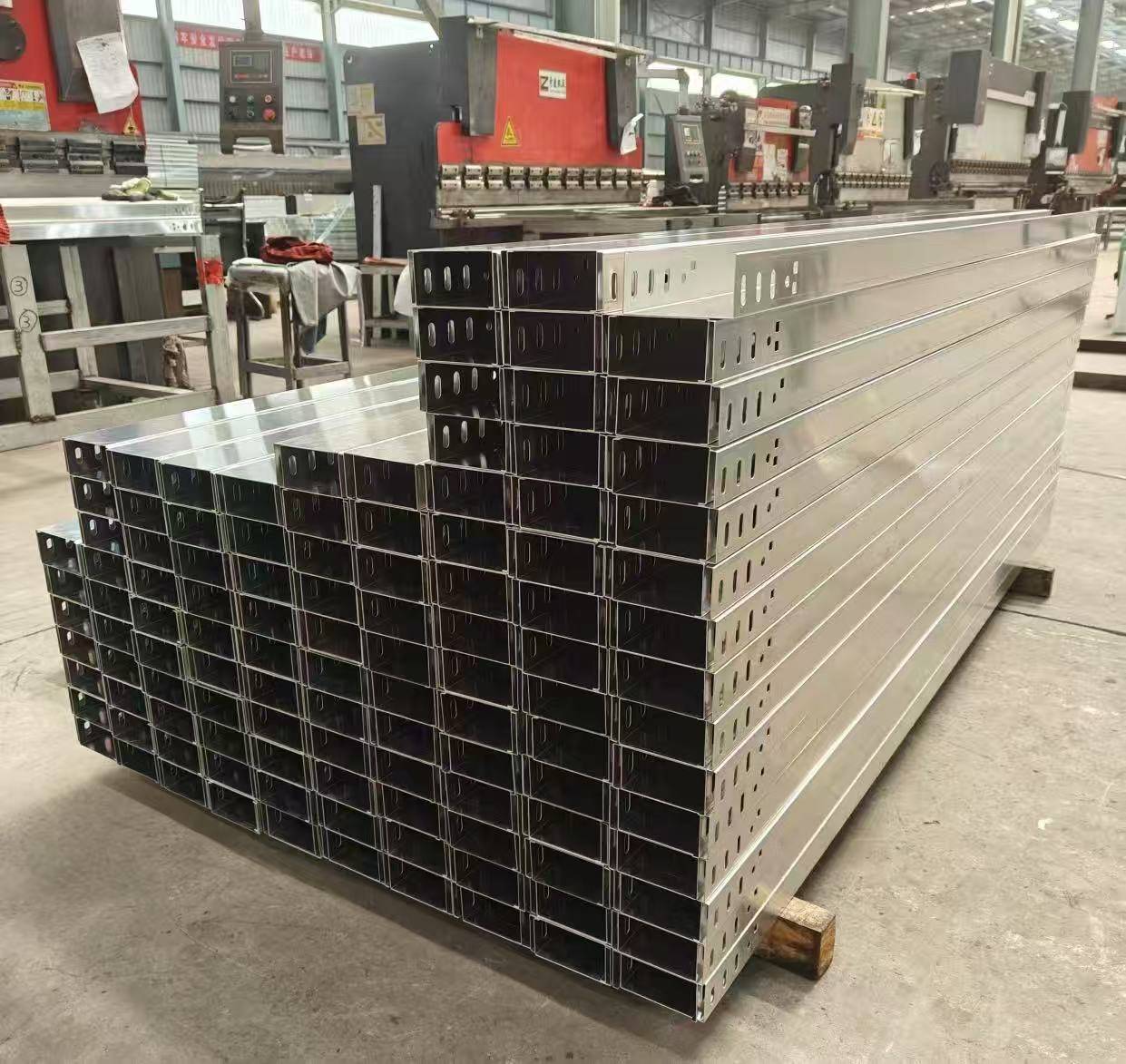 德升電纜橋架 專注技術匠心，精鑄鋁合金橋架行業品質標桿